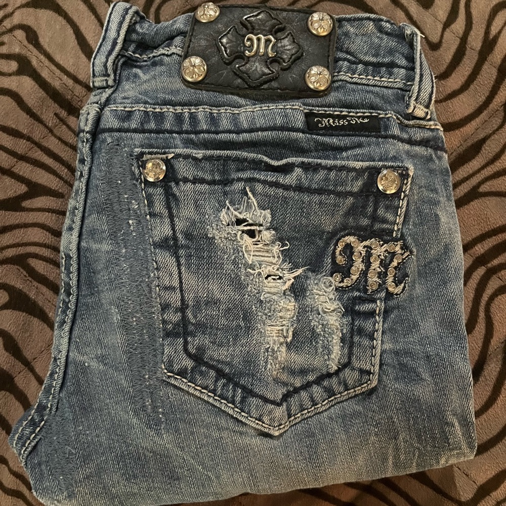 Miss Me straight leg jeans, size 27